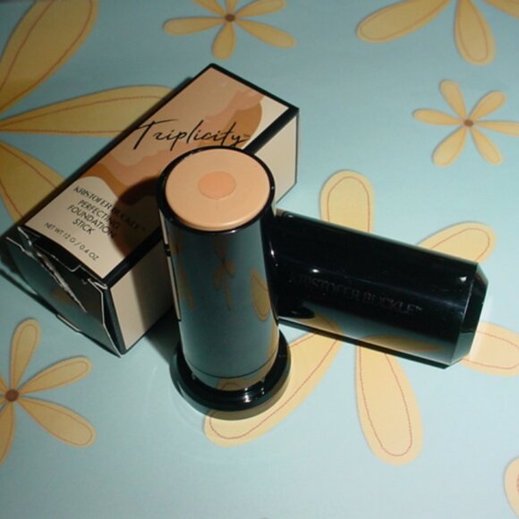 Kristofer Buckle NIB Perfecting Foundation Stick LIGHT - Picture 1 of 1